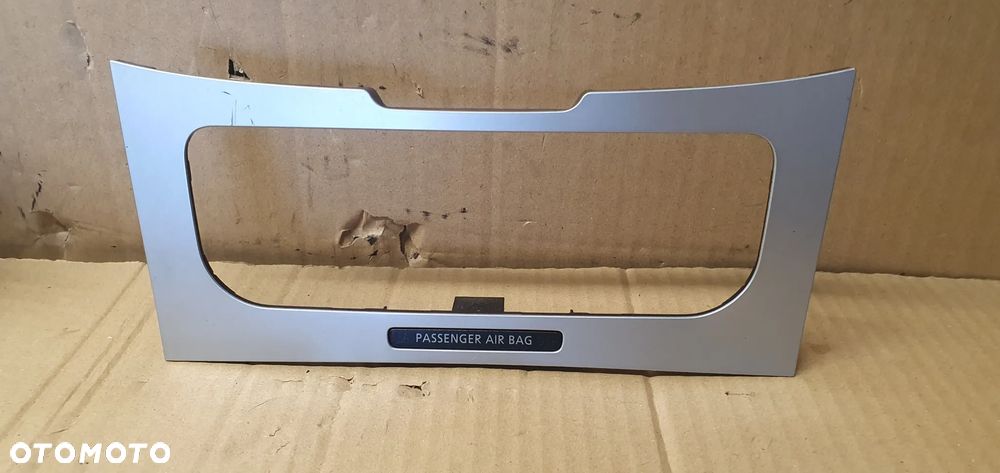 Ramka panelu nawiewu konsoli dekor VW Passat B7 3AA863100B 3AA919234 - 1