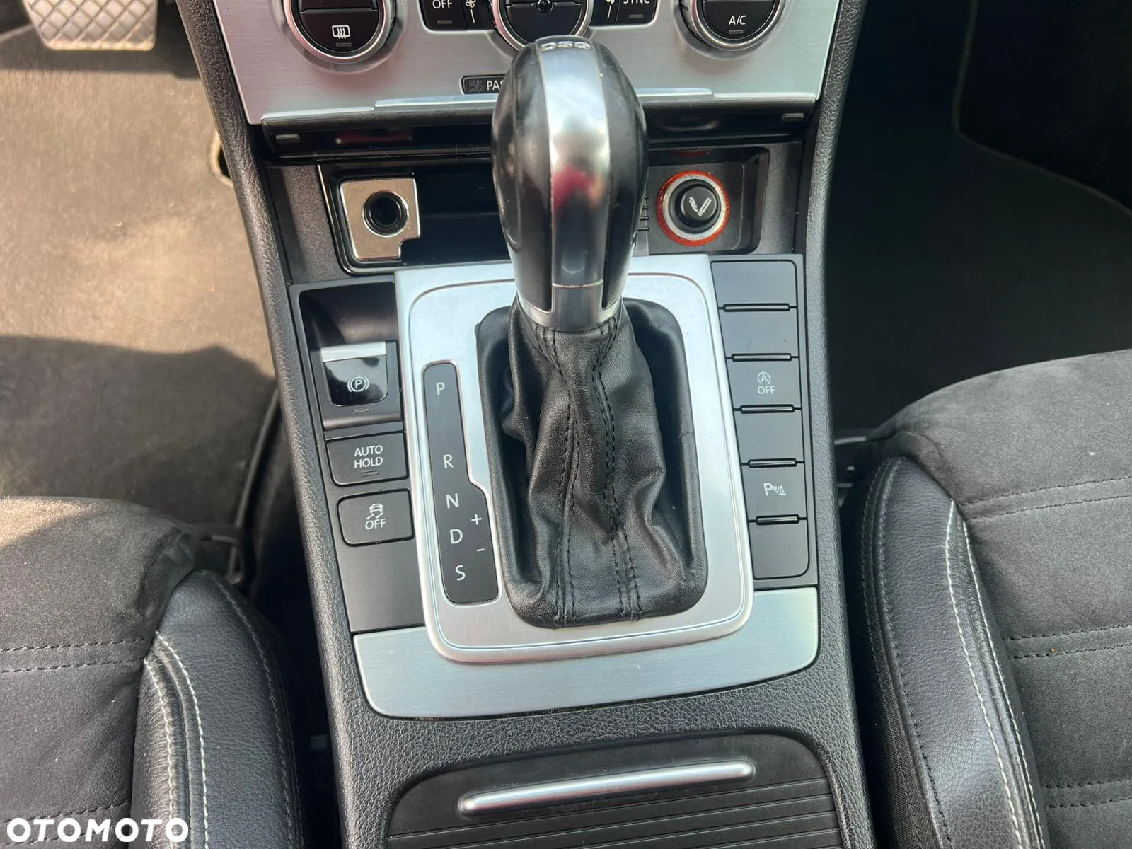 Volkswagen CC 2.0 TDI BlueMotion Technology DSG - 12