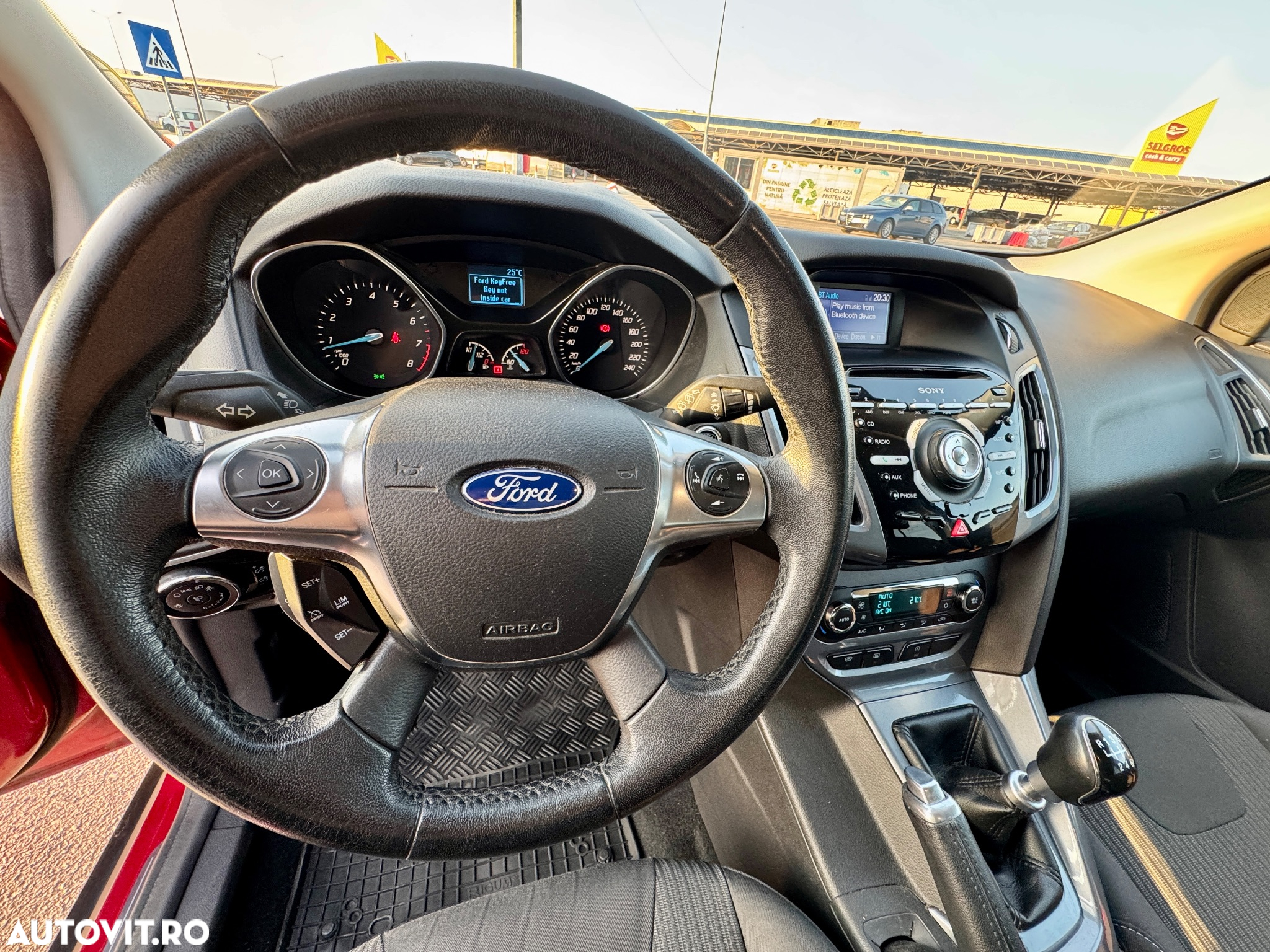 Ford Focus 1.0 EcoBoost Start Stop Titanium - 14