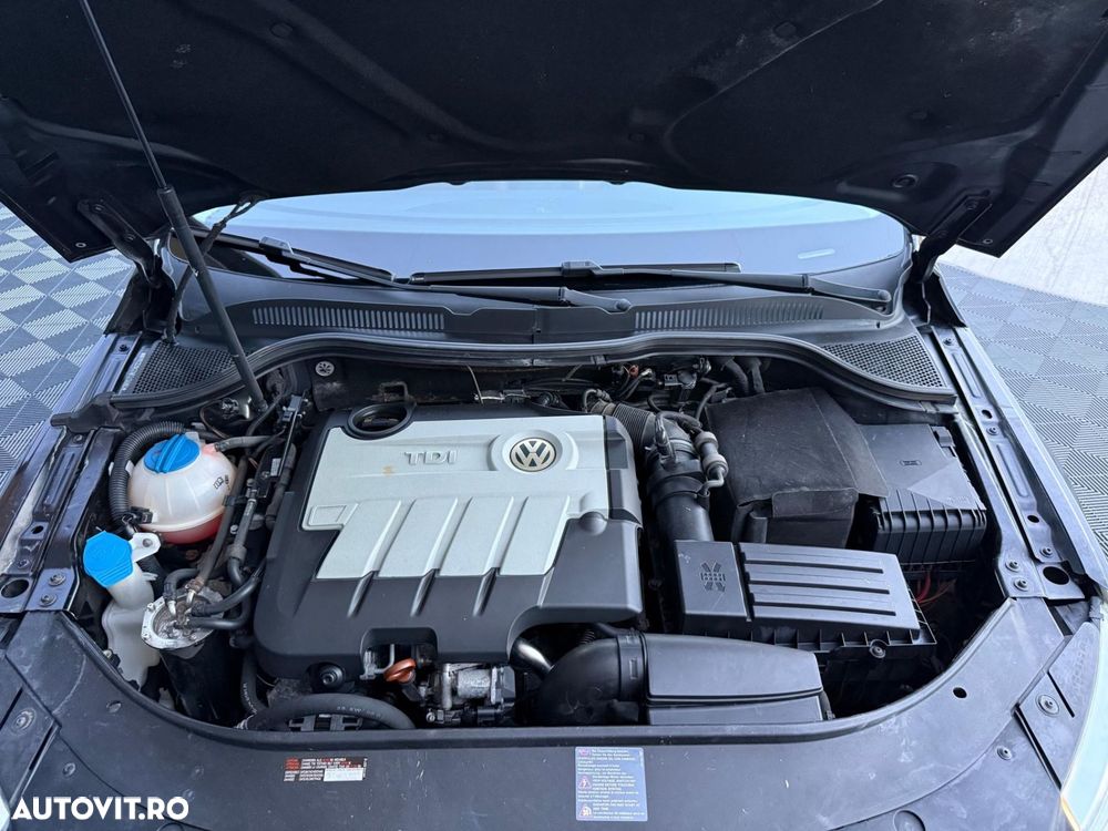 Volkswagen Passat CC - 12