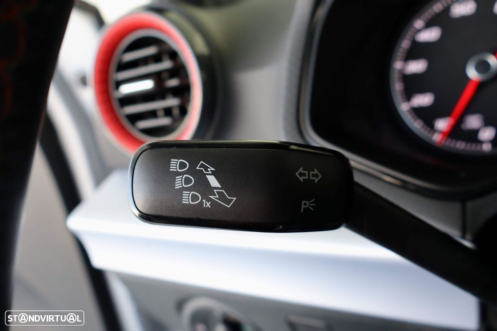 SEAT Arona 1.0 TSI FR - 19