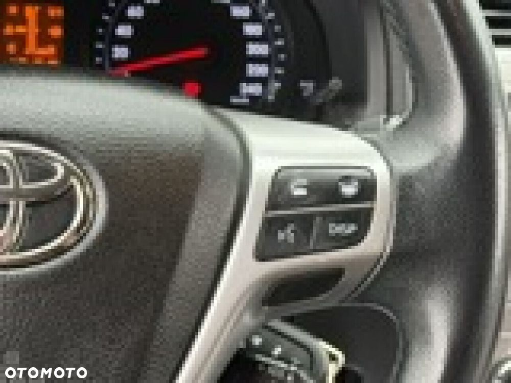 Toyota Avensis 1.8 Executive - 10