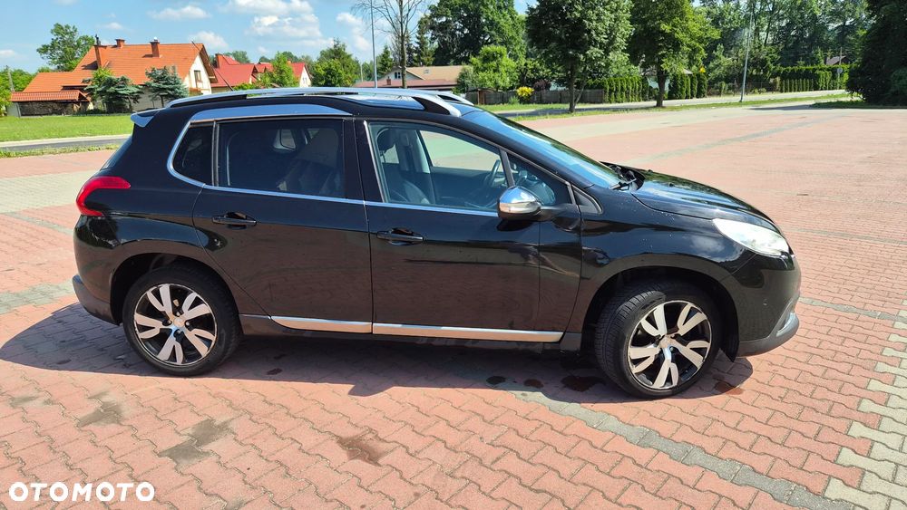 Peugeot 2008 PureTech 110 Stop&Start EAT6 Allure - 4