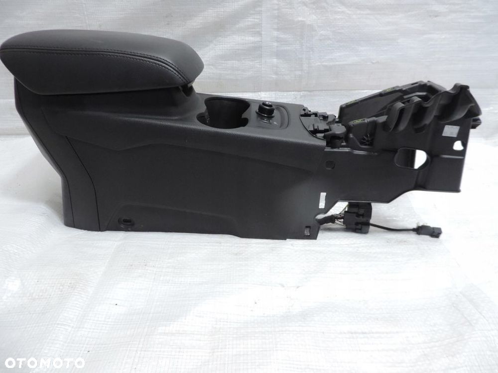 Ford Focus MK3 EUROPA Tunel środkowy grzanie foteli SD-0526-1024368-01 - 6