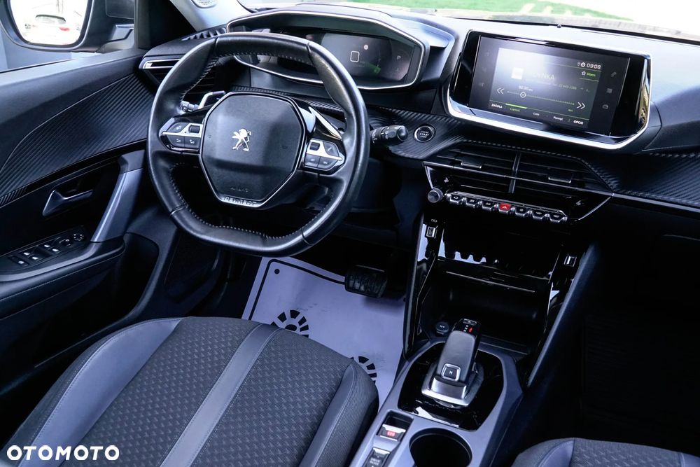 Peugeot 2008 1.5 BlueHDi Allure S&S EAT8 - 21