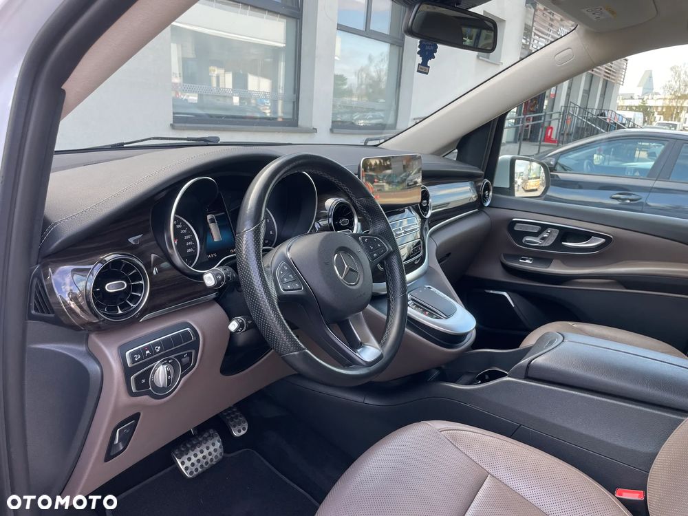 Mercedes-Benz Klasa V 300 d Exclusive 9G-Tronic (d³ugi) - 31