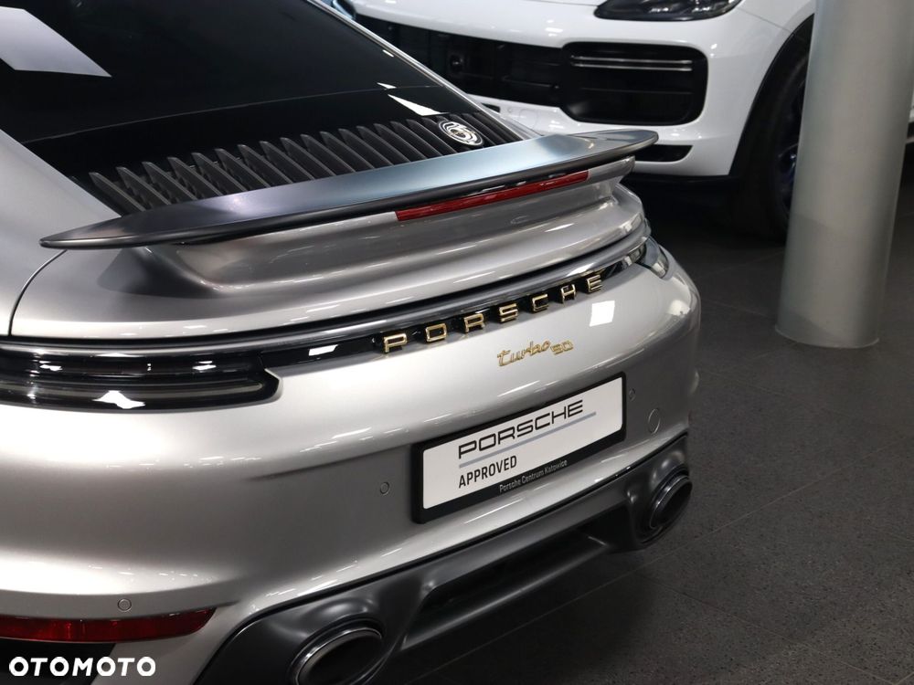 Porsche 911 Turbo 50 Years - 31