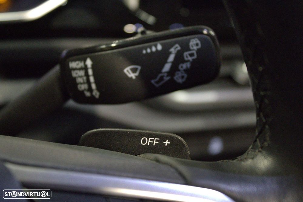 VW T-Roc 2.0 TDI R-Line DSG - 51