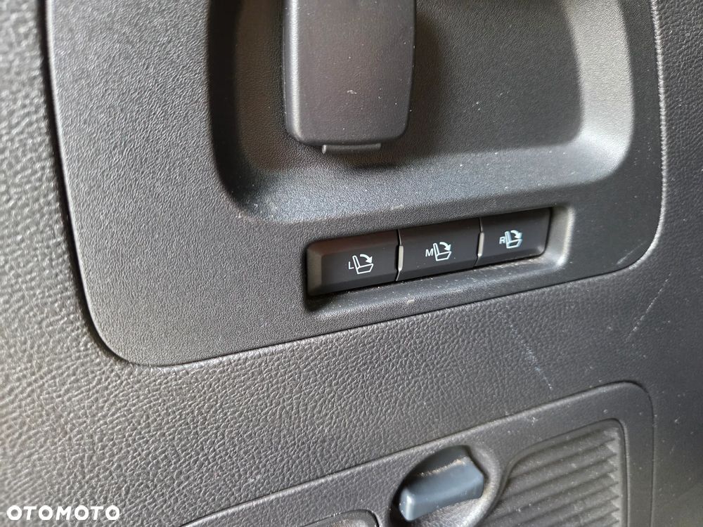Ford S-Max - 22