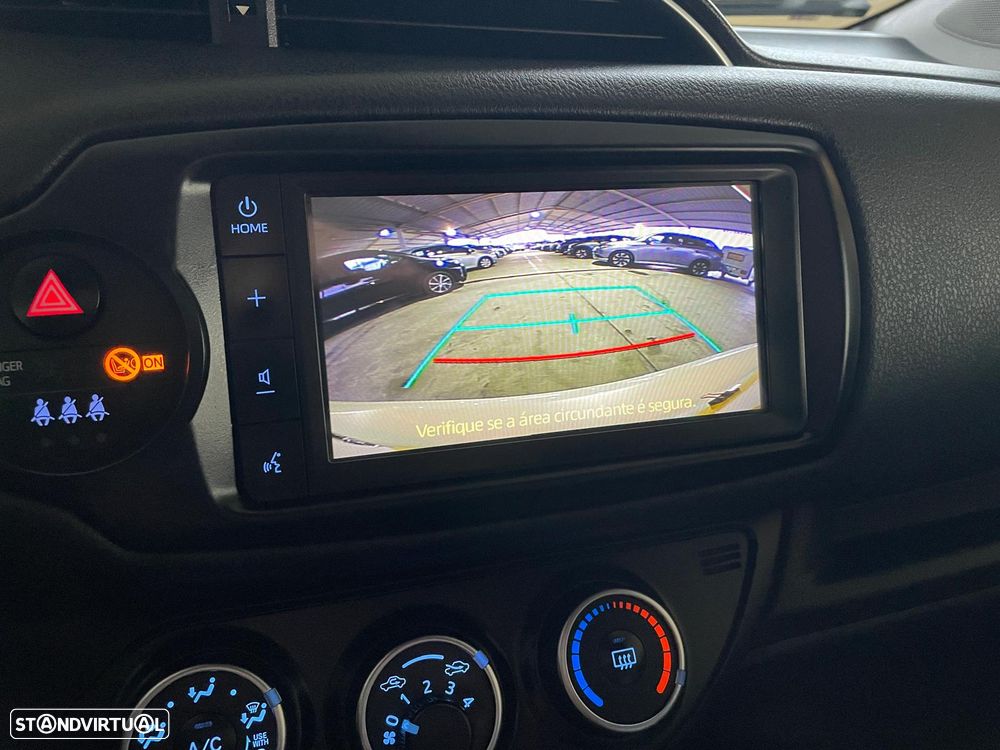 Toyota Yaris 1.0 VVT-i Y20 Club - 13