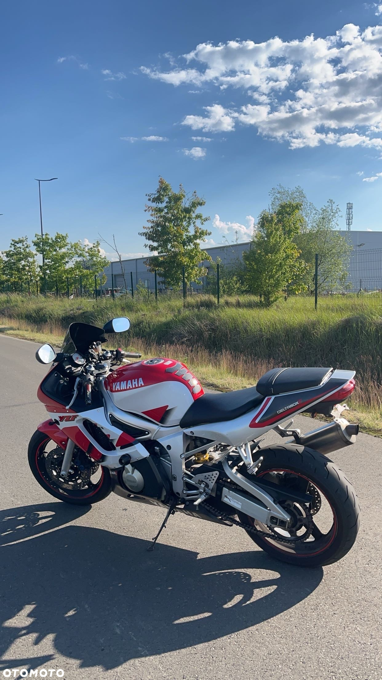 Yamaha R6 - 16