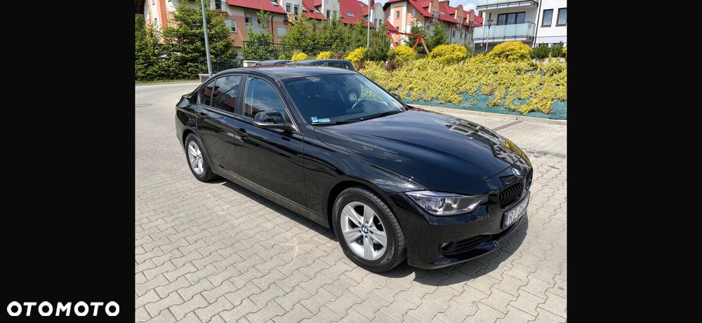 BMW Seria 3 318d Luxury Line EU6 - 35