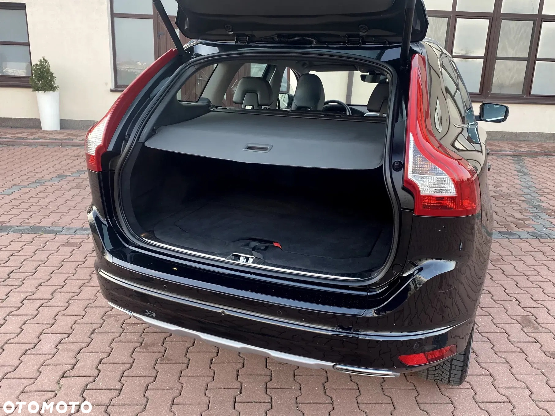 Volvo XC 60 D4 AWD Summum - 34