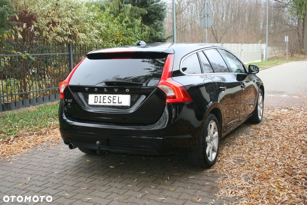 Volvo V60 D3 Drive-E Dynamic Edition (Momentum) - 5
