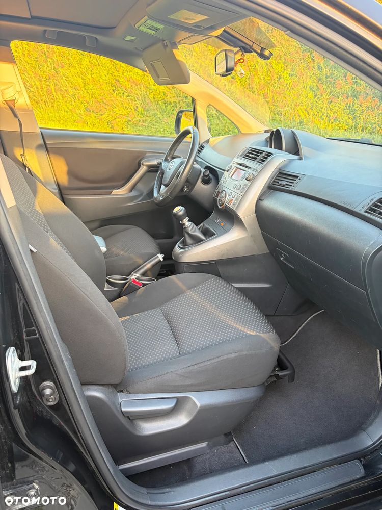 Toyota Verso 1.8 Sol plus 7os - 12