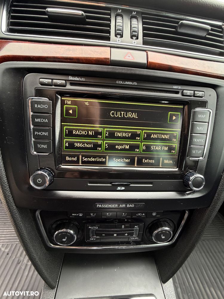 Skoda Superb 2.0 TDI Elegance DSG - 18