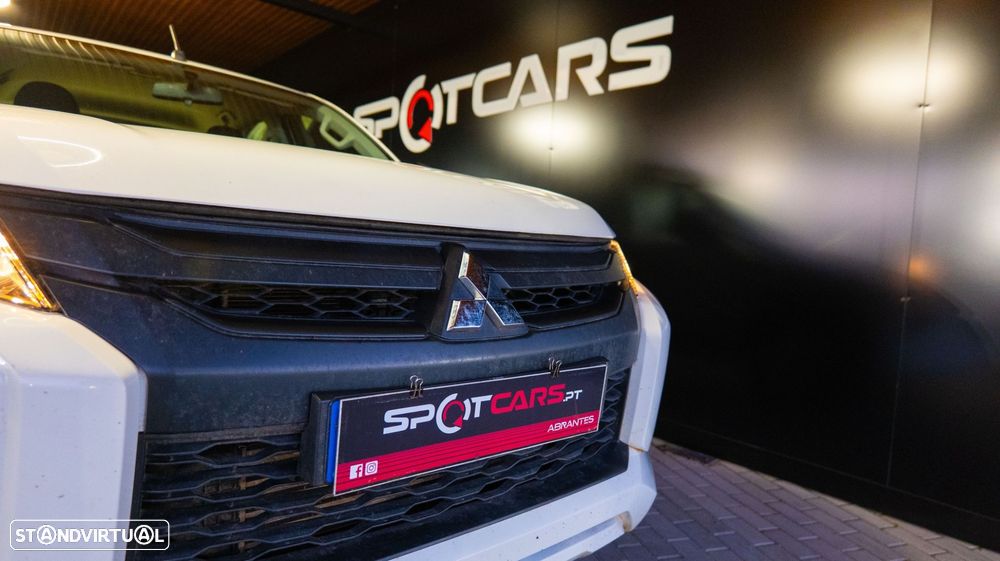 Mitsubishi L200 2.3 DI-D CD Invite 4WD - 24