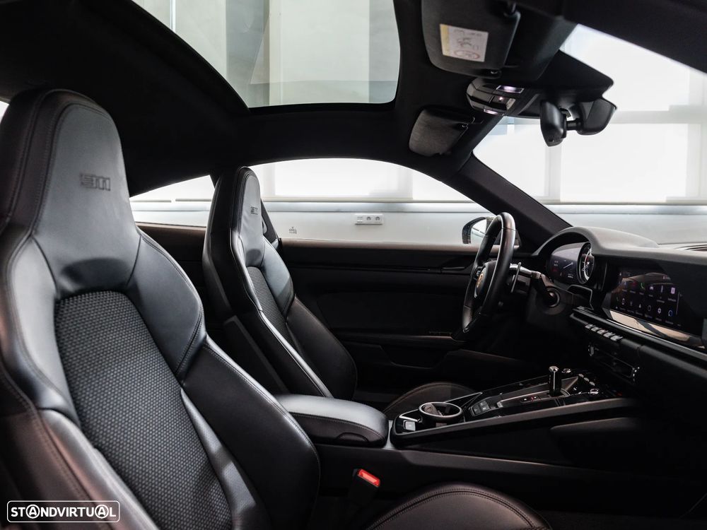 Porsche 911 (992) Carrera T PDK - 24