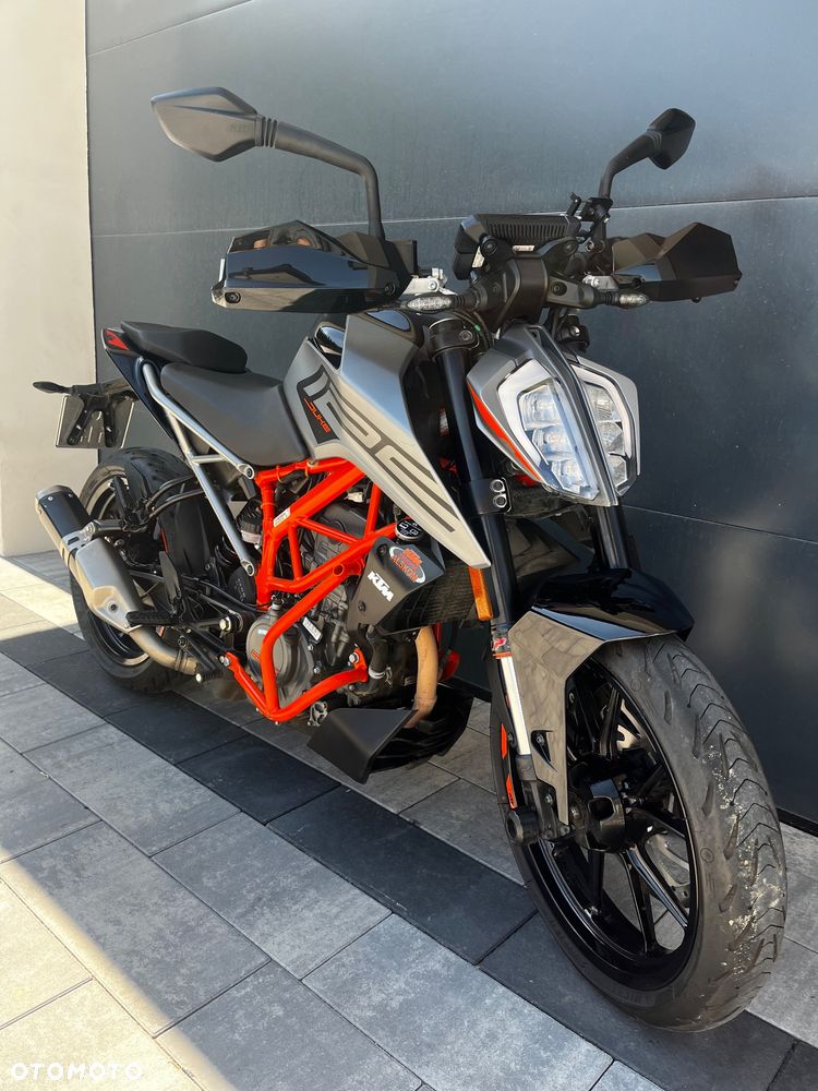 KTM Duke 125 - 8