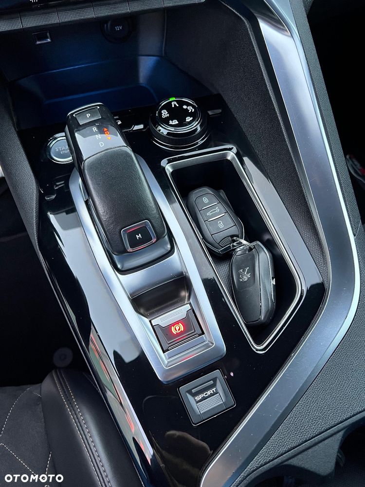 Peugeot 5008 2.0 BlueHDi GT Pack S&S EAT8 - 29