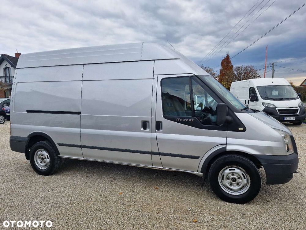 Ford Transit - 12