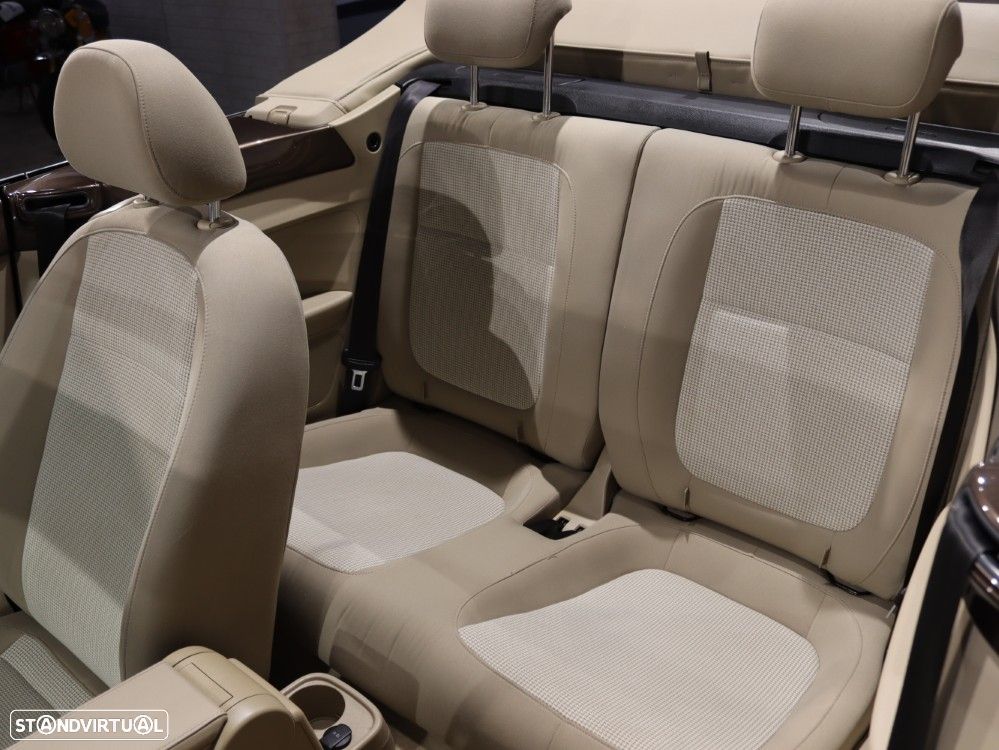 VW New Beetle Cabriolet 1.4 TSI Sport DSG - 13