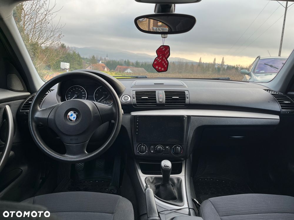 BMW Seria 1 116d - 11