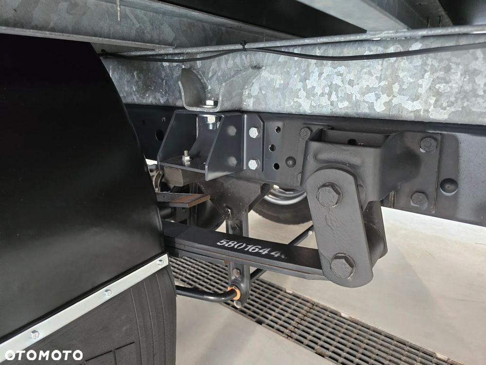 Iveco DAILY 50C18 / 35C18 DOKA SKRZYNIA DŁUGA3,81cm + SKRZYNIA NA NARZĘDZIA DEMONTOWANA HAK 3500Kg TEMPOMAT KLIMA 31 Tyś km SERWIS DO OSTATNIEGO Km ASO IVECO NA GWARANCJI - 21