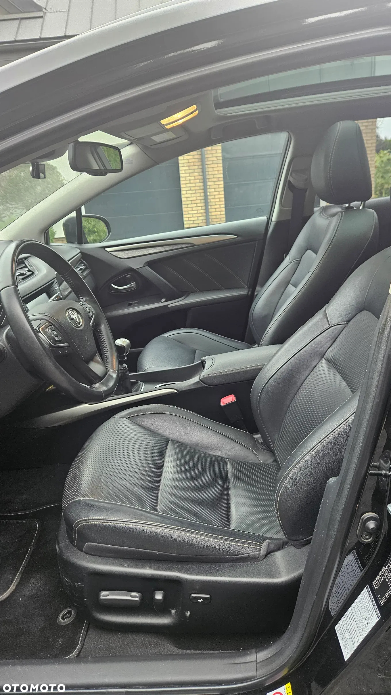 Toyota Avensis 2.0 D-4D Prestige - 6