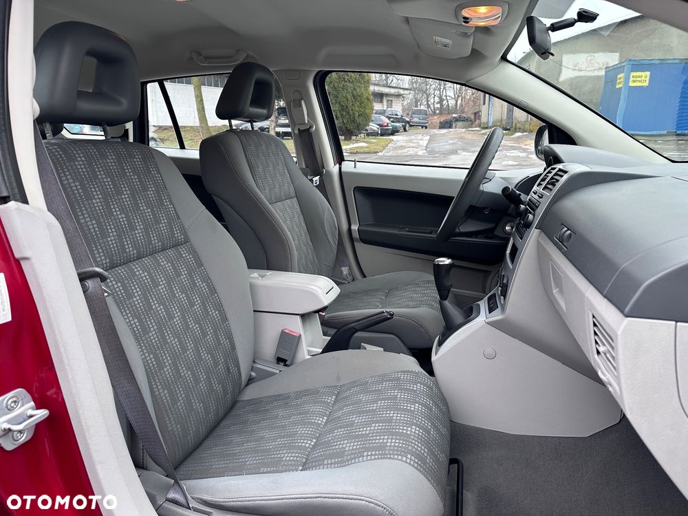 Dodge Caliber 1.8 SE - 28