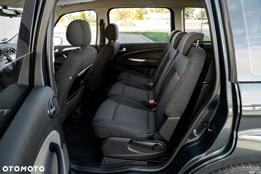 Ford Galaxy 2.0 Ambiente - 20