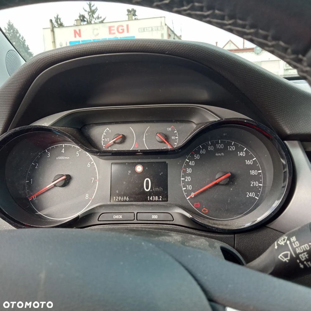 Opel Crossland X - 11