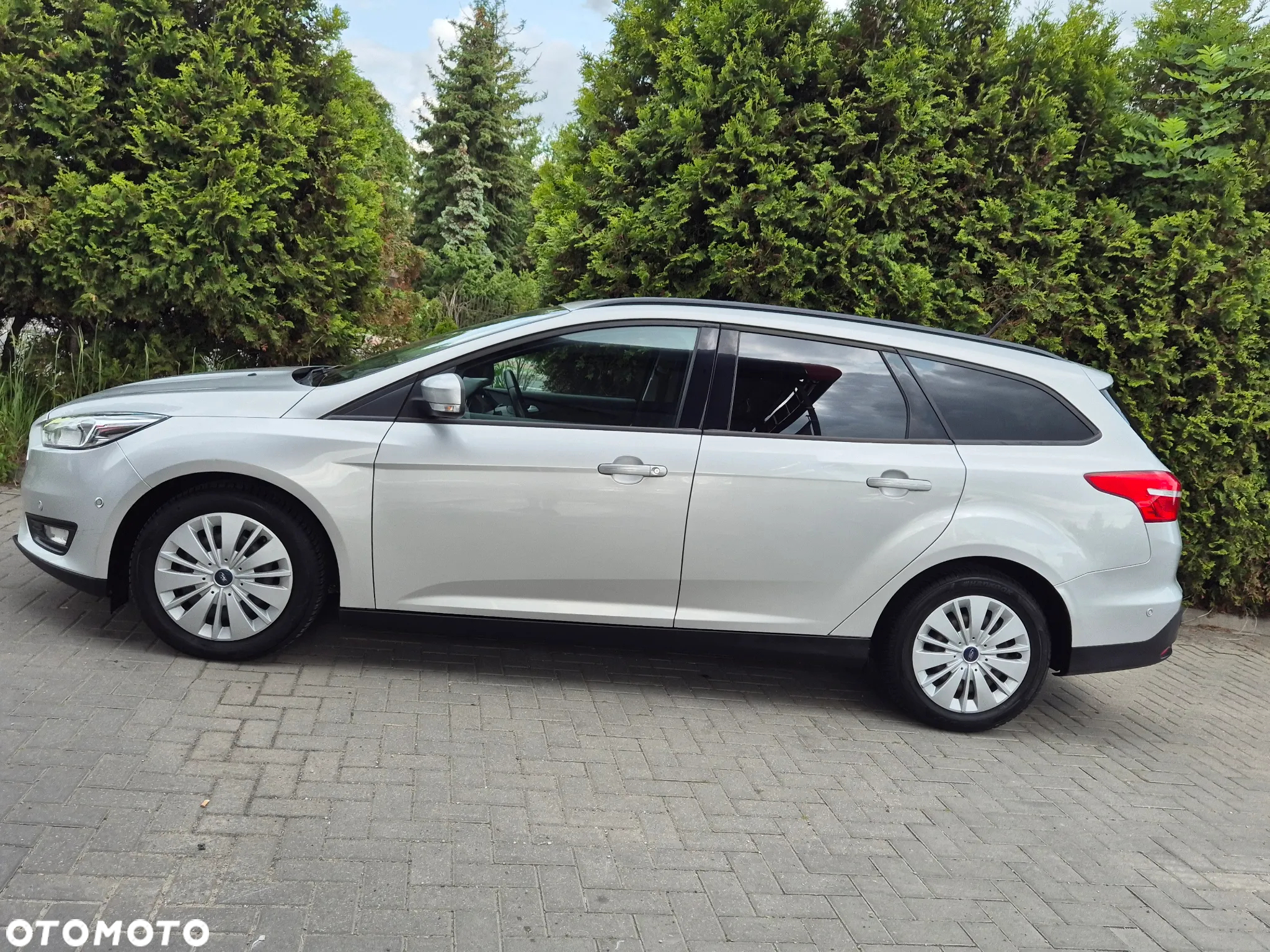 Ford Focus Turnier 1.0 EcoBoost Start-Stopp-System TITANIUM STYLE - 5