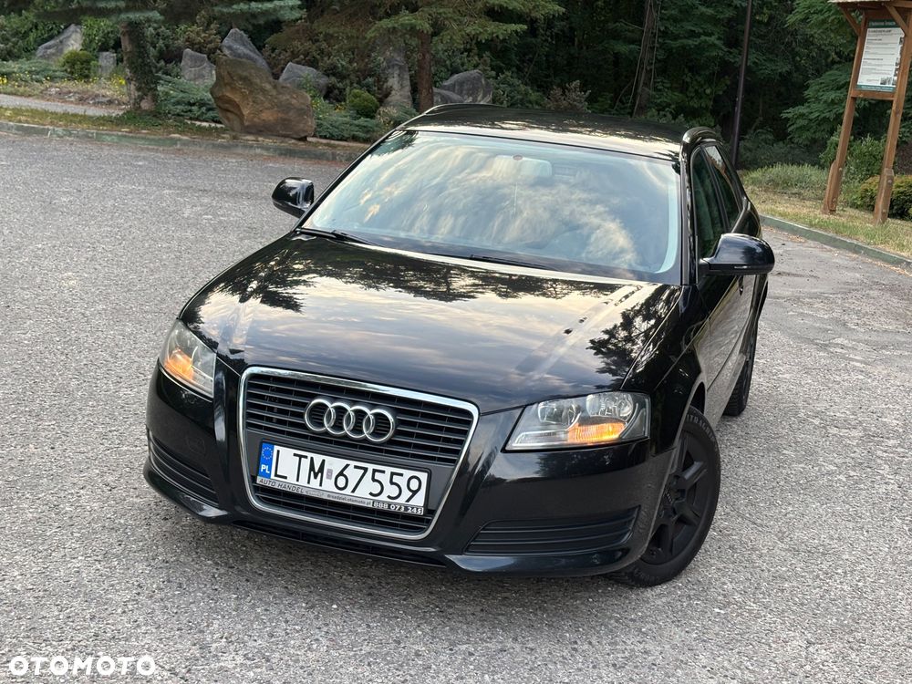 Audi A3 Sportback - 1