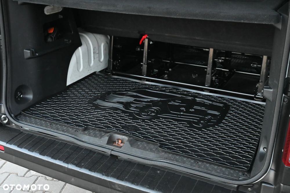 Renault Trafic - 8