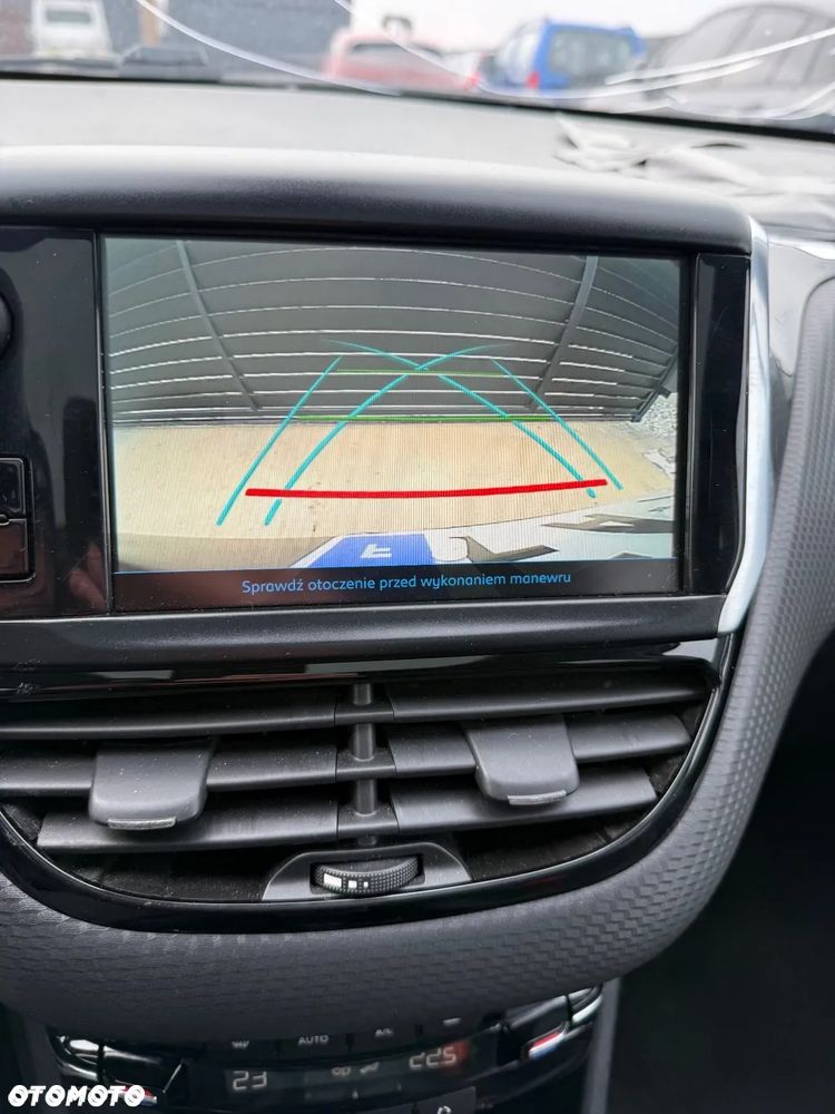 Peugeot 2008 PureTech 110 Stop&Start EAT6 Crossway - 14