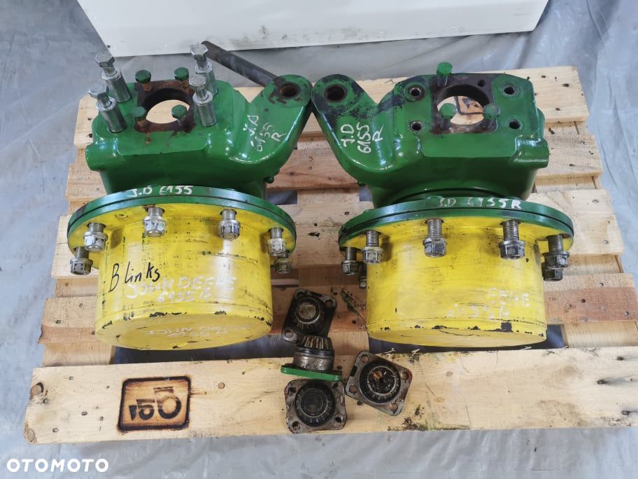 Zwolnica Zwrotnica prawa John Deere 6155 R {Typ 750310} - 5