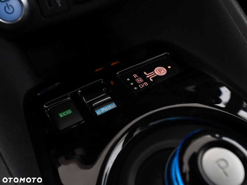 Nissan Leaf 40kWh N-Connecta - 29