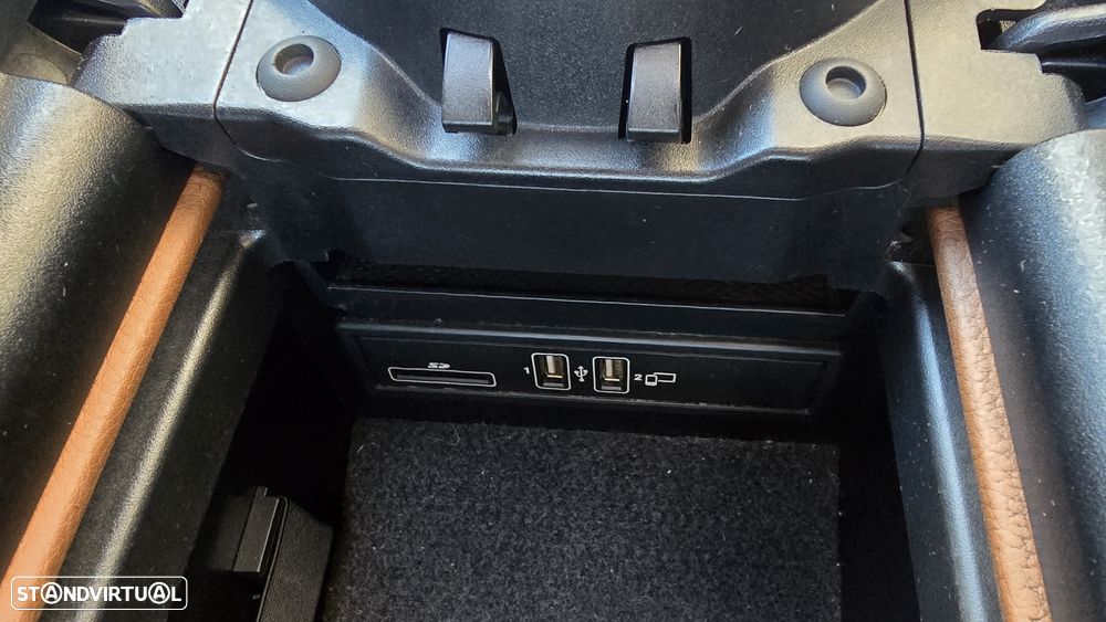 Mercedes-Benz E 220 d AMG Line - 41