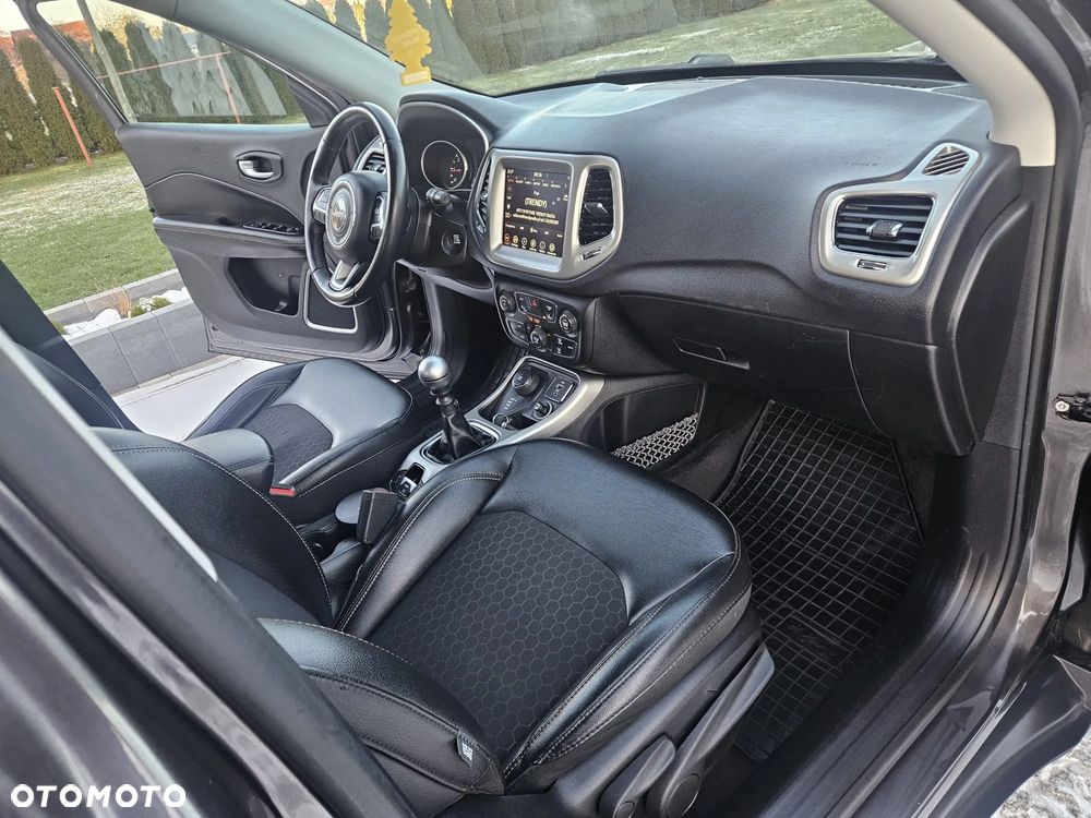 Jeep Compass 2.0 MultiJet Active Drive Longitude - 28