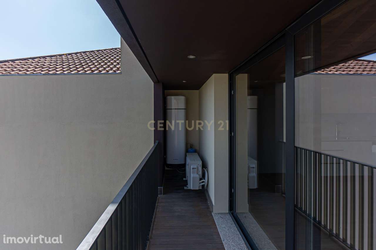 Apartamentos T0+1 e T2 à Venda – Edifício Novo no Centro do Porto - Grande imagem: 2/13