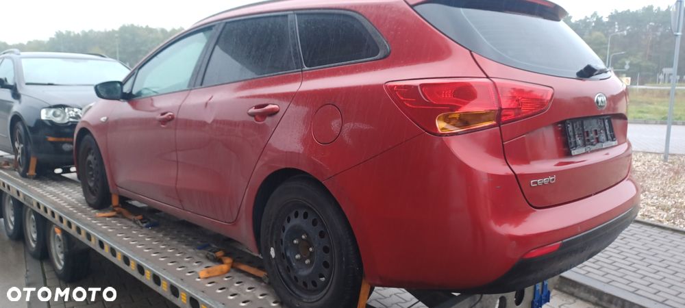 Kia Ceed 1.4 CVVT - 4