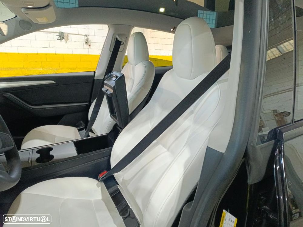 Tesla Model Y RWD - 5