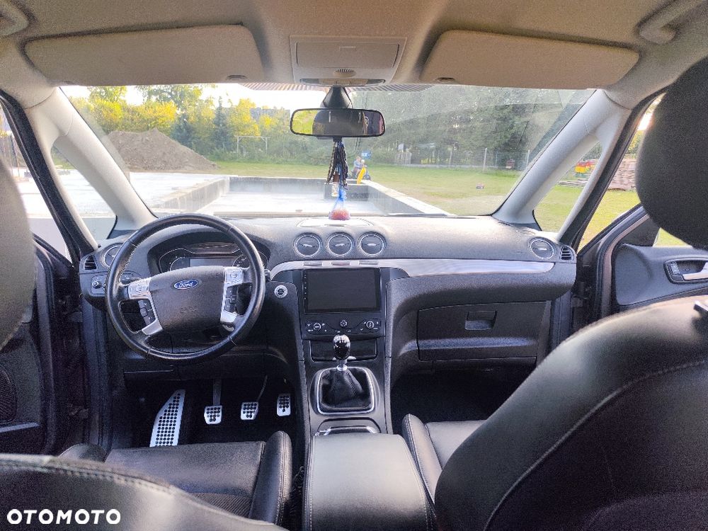 Ford S-Max - 8
