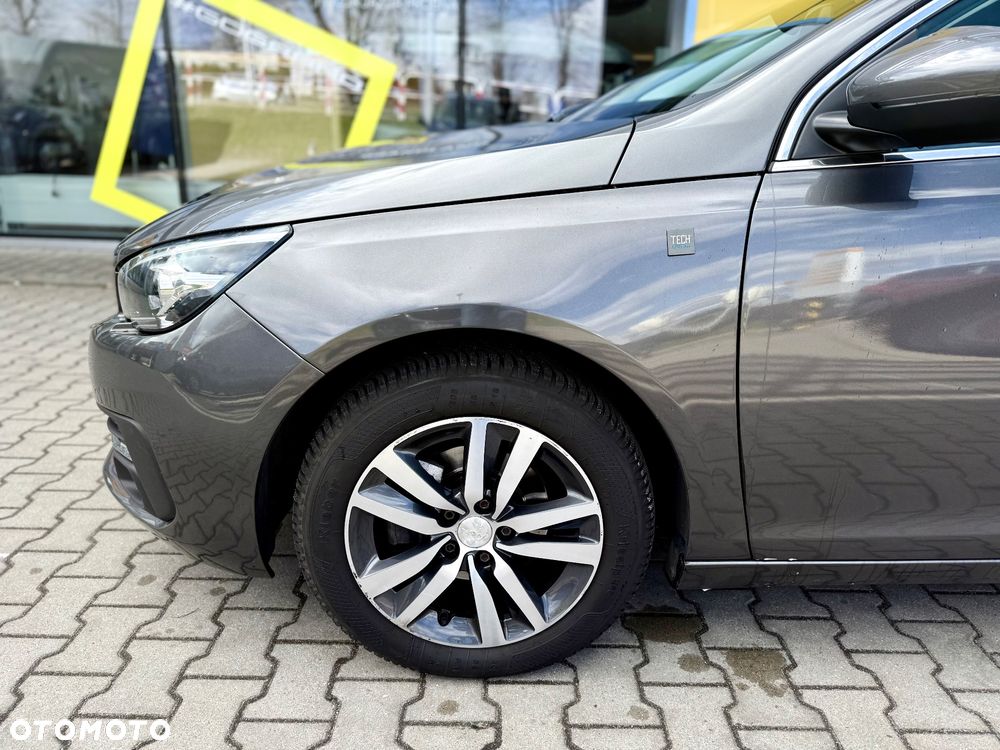 Peugeot 308 - 11