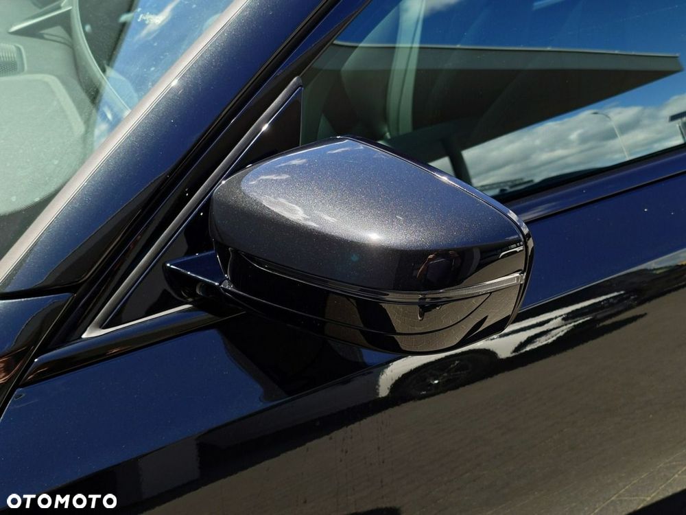 BMW Seria 3 318i M Sport - 13