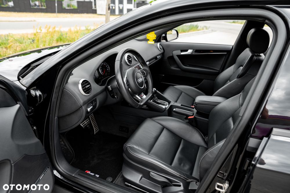 Audi RS3 Sportback - 17