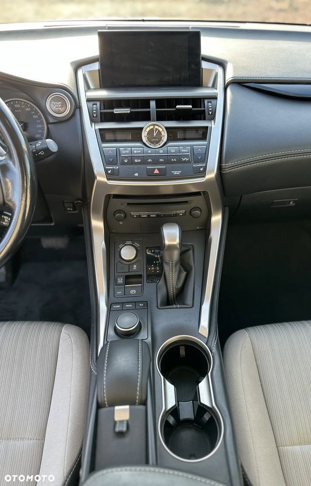 Lexus NX 200t Comfort AWD - 15