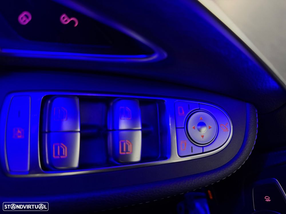 Mercedes-Benz C 300 BlueTEC Hybrid AMG Line - 28