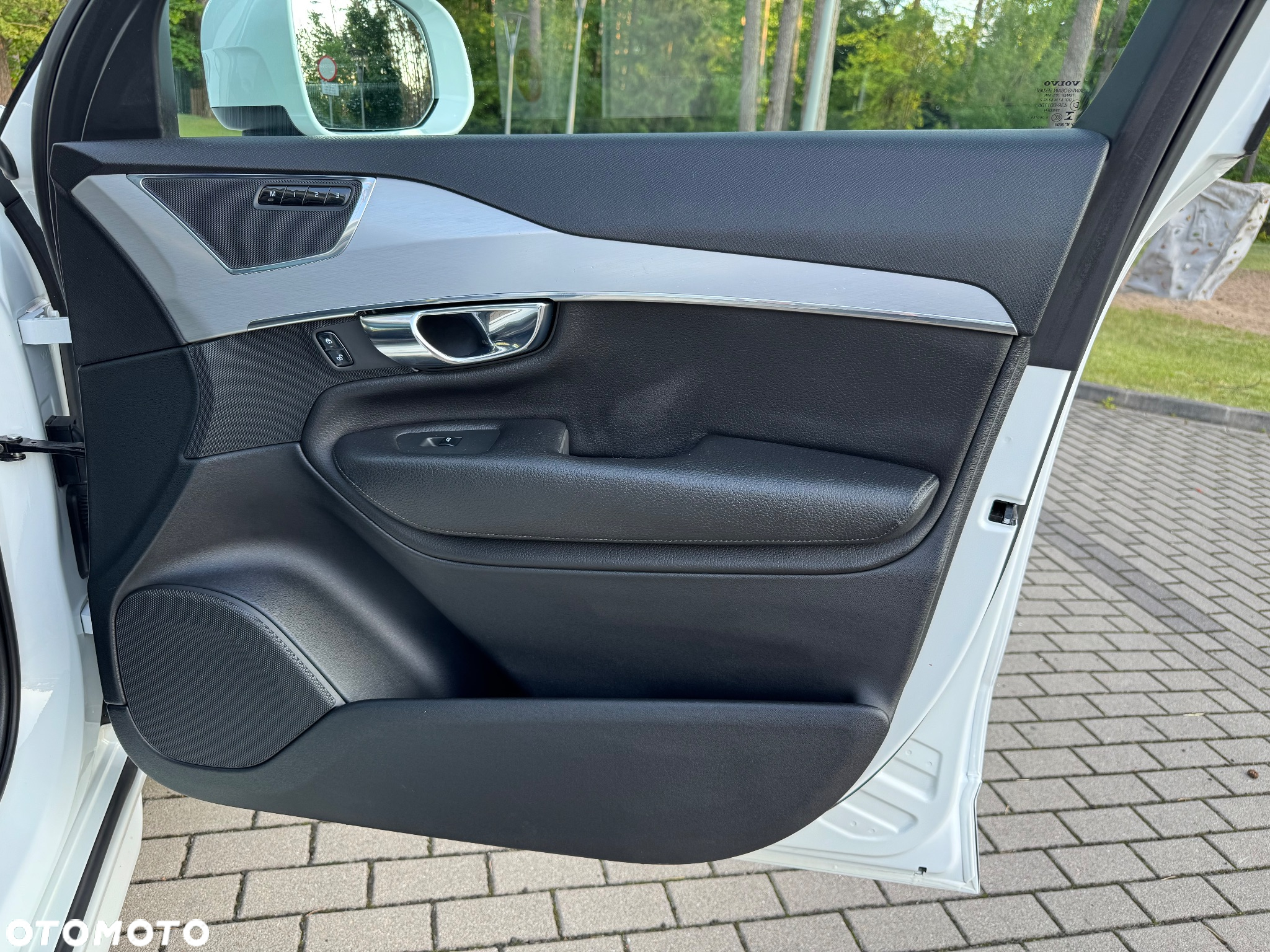Volvo XC 90 D5 AWD Momentum - 26